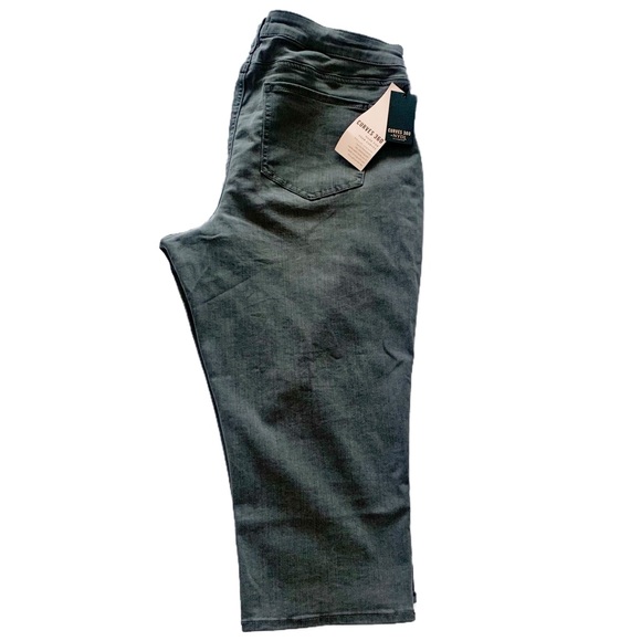 NYDJ Curvy 360 Slim Straight Women’s Crop Jean - Picture 4 of 9